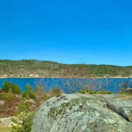 Fantastic Sea Cabin On An Island By Lyngor With Sauna And Motor Boat Casa vacanze Tvedestrand